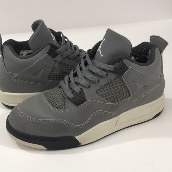 jordan 4 size 3